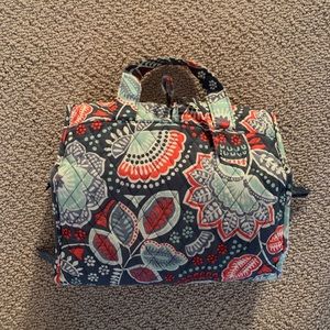 Vera Bradley hanging traveling toiletry bag